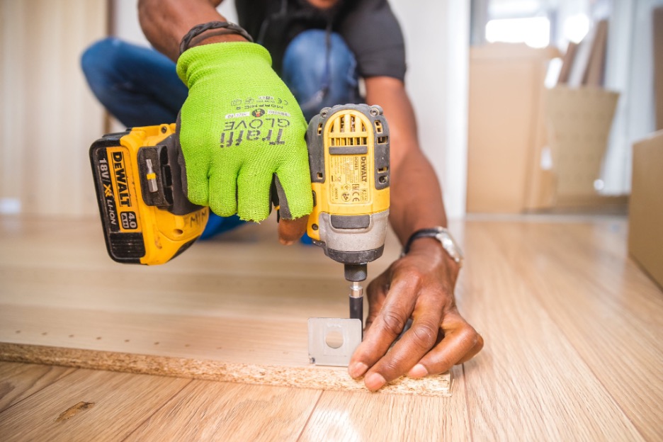DIY vs. Professional Construction: When to Call in the Experts